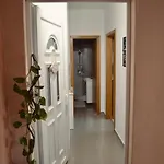 Anita *